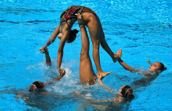 شناگران اسپانیا در هفدهمین مسابقات جهانی ورزش های آبی در بوداپست - اسپوتنیک ایران  