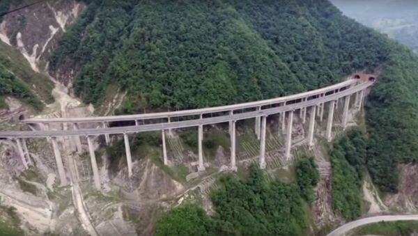 احداث بزرگترین پل بتنی جهان در چین + فیلم - اسپوتنیک ایران  