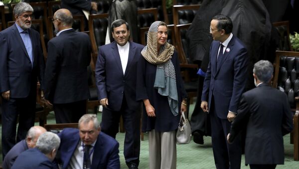 بازتاب خبری گسترده سلفی گیرهای مجلس در ایران و جهان +عکس،ویدئو - اسپوتنیک ایران  