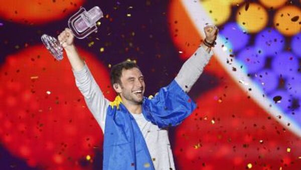 مونس Selmerlev از سوئد پس از پیروزی در مسابقه آهنگ یوروویژن 2015 - اسپوتنیک ایران  