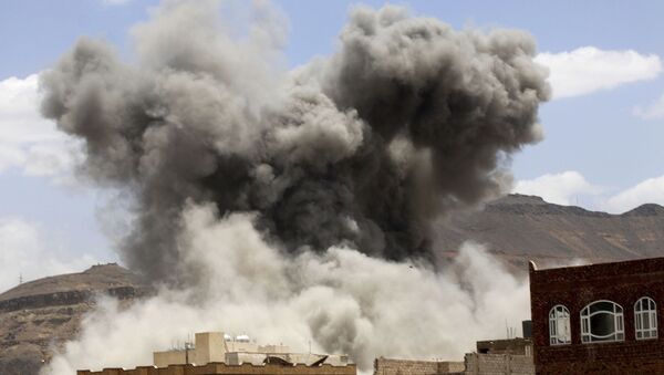 کشته و زخمی شدن 28 کودک بر اثر حمله هوایی عربستان به مدرسه ای در یمن - اسپوتنیک ایران  