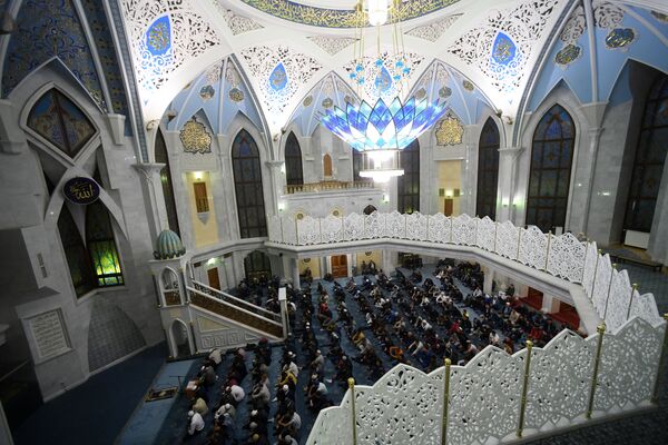 مراسم عید قربان در مسجد قل شریف در کازان - اسپوتنیک ایران  