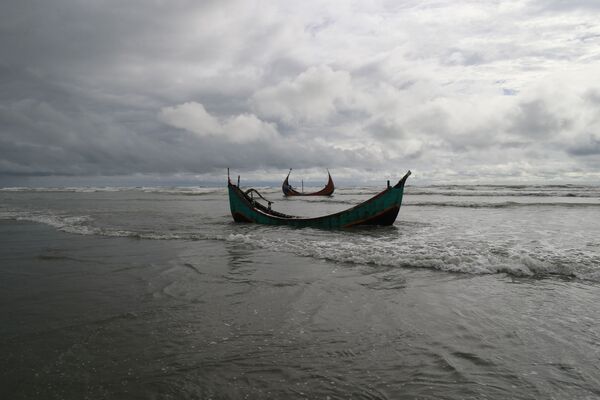 قایق واژگون پناهجویان روهینگیا در خلیج بنگال - اسپوتنیک ایران  