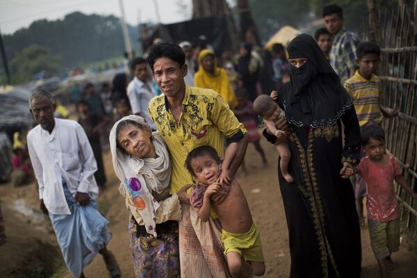 پناهجویان روهینگیا در کمپ پناهجویان در مرز میانمار و بنگلادش - اسپوتنیک ایران  