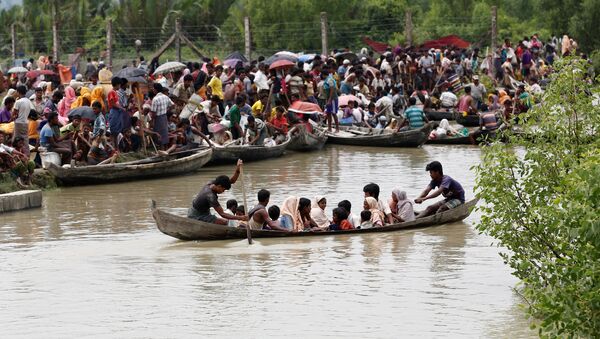 فرار 290 هزار روهینگیایی از میانمار به بنگلادش - اسپوتنیک ایران  