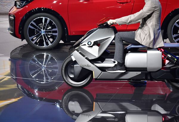 خودروی BMW i3s در نمایشگاه خودروی فرانکفورت - اسپوتنیک ایران  