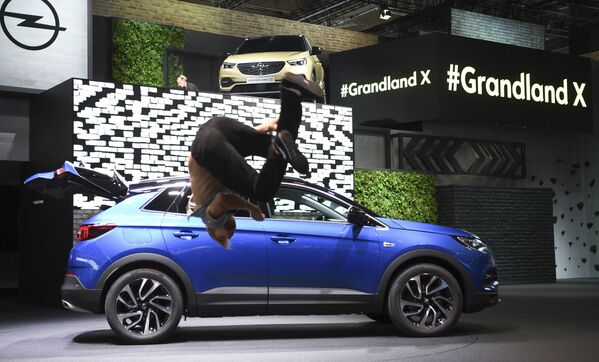 Opel Grandland X در نمایشگاه خودروی فرانکفورت - اسپوتنیک ایران  