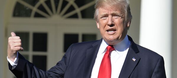 آزار جنسی ۱۶ زن در کاخ سفید از سوی ترامپ - اسپوتنیک ایران  