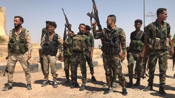 Сирийские войска прорвали кольцо окружения на главном южном въезде в Дейр-эз-Зор - اسپوتنیک ایران  