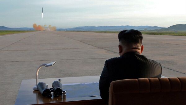 رهبر کره شمالی در حال تماشای پرتاب موشک - اسپوتنیک ایران  