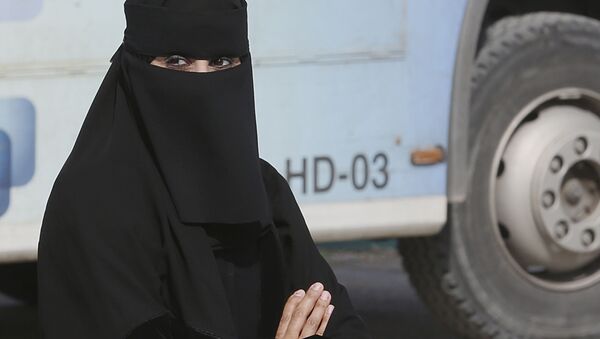 زن سعودی - اسپوتنیک ایران  