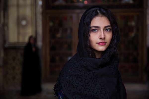 پرتره دختری به نام مهسا از ایران در کتاب اطلس زیبایی - اسپوتنیک ایران  
