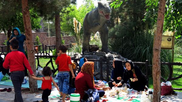 جوان‌ترین پدر خانواده پرجمعیت ایرانی با ۱۳ بچه +ویدئو - اسپوتنیک ایران  