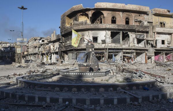 ساختمان های ویران شده شهر رقه - سوریه - اسپوتنیک ایران  