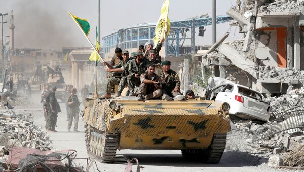 نیروهای سوریه بزرگترین انبار سلاح داعش را کشف کردند - اسپوتنیک ایران  