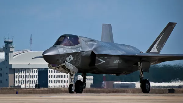 12 بمب افکن F-35 آمریکا به سمت پایگاه هوایی ژاپن حرکت می کنند - اسپوتنیک ایران  