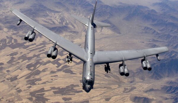 هواپیمای بمب افکن B-52H Stratofortress هواپیمای بمب افکن B-52H Stratofortress - اسپوتنیک ایران