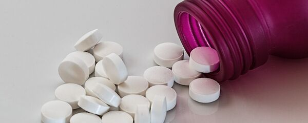 وزیر بهداشت ایران: داروسازان تولید ملی را تحقیر نکنند - اسپوتنیک ایران  