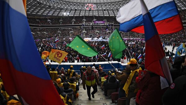 تماشاچیان در کنسرت« روسیه متحد می کند!»در استادیوم لوژنیکی مسکو - اسپوتنیک ایران  