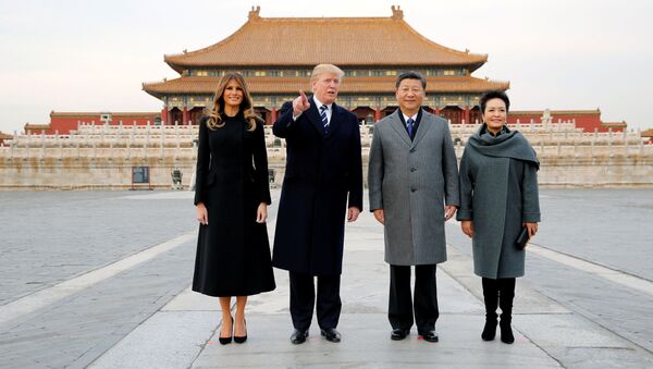 Президент США Дональд Трамп и первая леди США Мелания посетили Запретный город с президентом Китая Си Цзиньпином и первой леди Китая Пэн Лиюань - اسپوتنیک ایران  