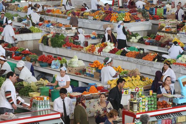 « بازار روسی» در  عشق آباد - اسپوتنیک ایران  