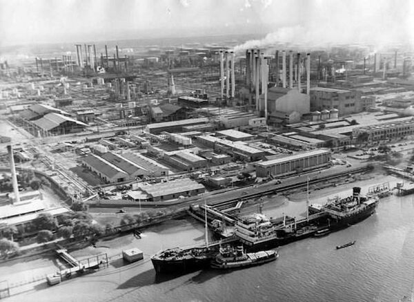 پالایشگاه آبادان پالایشگاه آبادان - اسپوتنیک ایران