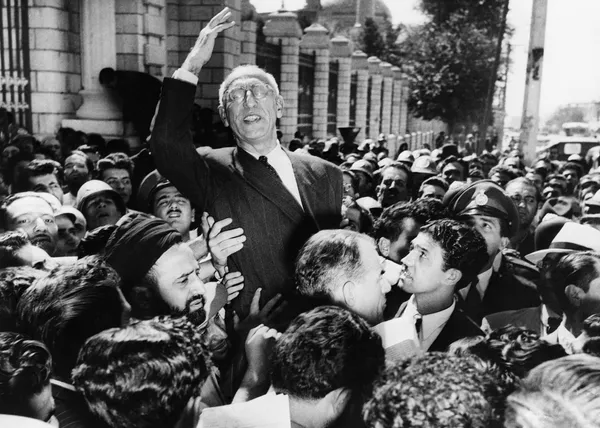 محمد مصدق نخست وزیر ایران سال 1951، تهران محمد مصدق نخست وزیر ایران سال 1951، تهران - اسپوتنیک ایران