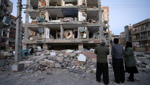 روزگار سخت مردم زلزله زده ایران - اسپوتنیک ایران  
