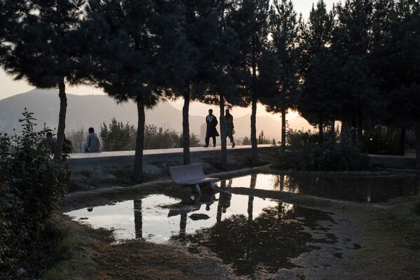 مردم در یکی از خیابان های کابل - اسپوتنیک ایران  