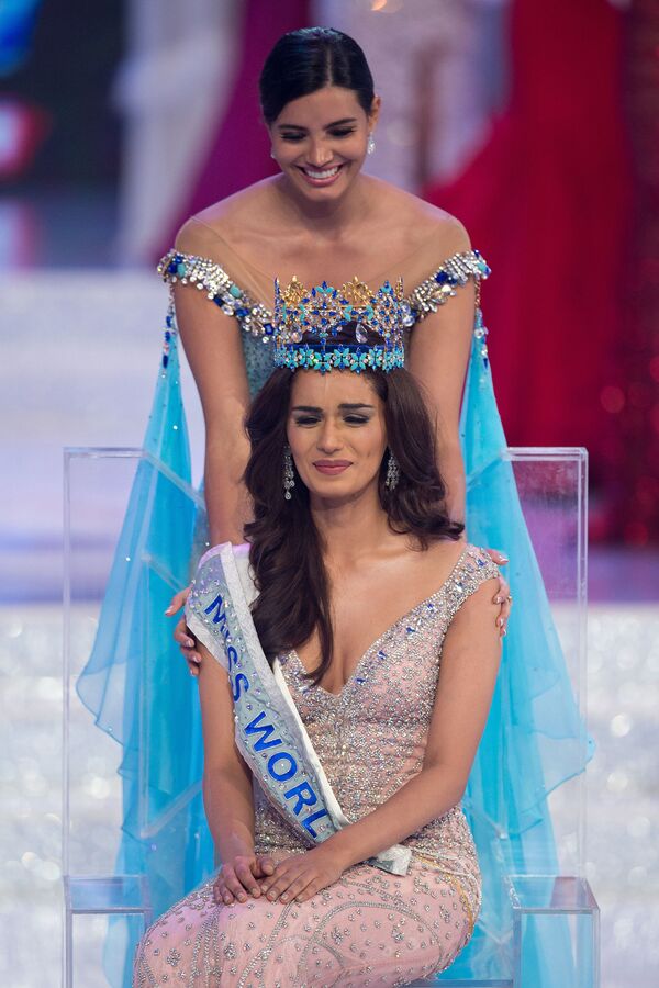 نماینده هندوستان، مانوشی چهیلار، که عنوان 'Miss World-2017' را کسب کرد - اسپوتنیک ایران  