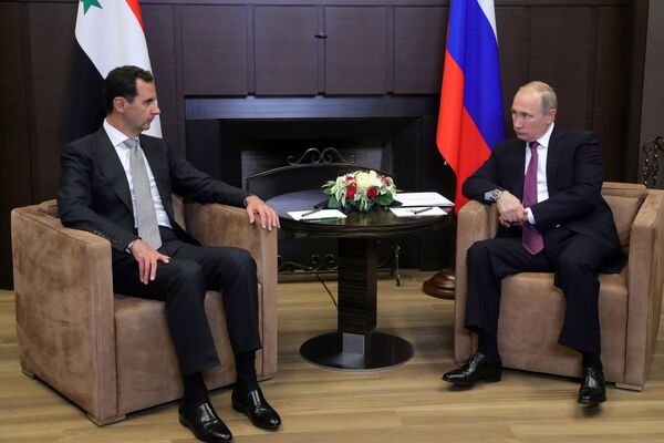 دیدار ولادیمیر پوتین رئیس جمهور روسیه و بشار اسد رئیس جمهور سوریه در سوچی - روسیه - اسپوتنیک ایران  