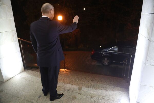 ولادیمیر پوتین رئیس جمهور روسیه پس از دیدار با بشار اسد رئیس جمهور سوریه - اسپوتنیک ایران  