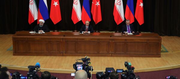 همسویی و همگرایی سه کشور برای حل معضل سوریه همسویی و همگرایی سه کشور برای حل معضل سوریه - اسپوتنیک ایران