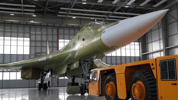 Выкатка опытного образца Ту-160М2 в Казани - اسپوتنیک ایران  