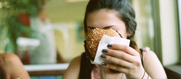 خطرناکترین فست فود دنیا - اسپوتنیک ایران  