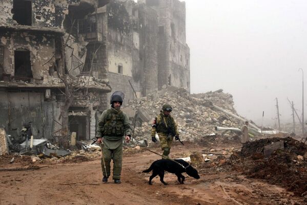 نظامیان روسیه در حلب سوریه - اسپوتنیک ایران  