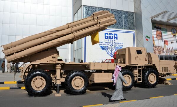 آتشبار موشکی اسمرچ در نمایشگاه بین المللی تسلیحات و تجهیزات نظامی  Gulf Defence & Aerospace-2017 در کویت - اسپوتنیک ایران  
