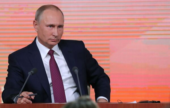 ولادیمیر پوتین رئیس جمهور روسیه در کنفرانس خبری - اسپوتنیک ایران  