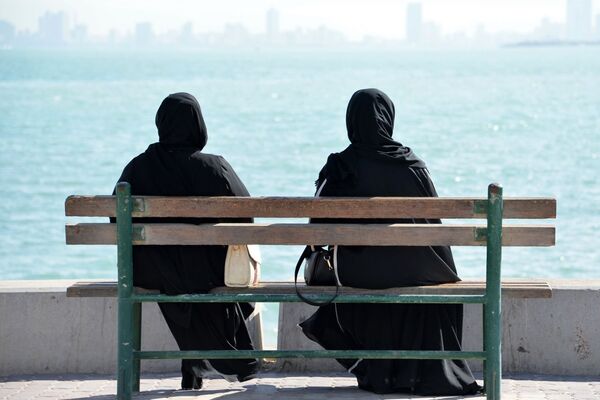 ساکنان محلی در کنار ساحل کویت - اسپوتنیک ایران  