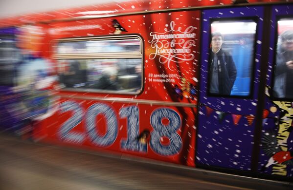 تزیینات سال نو میلادی در مترو مسکو - اسپوتنیک ایران  