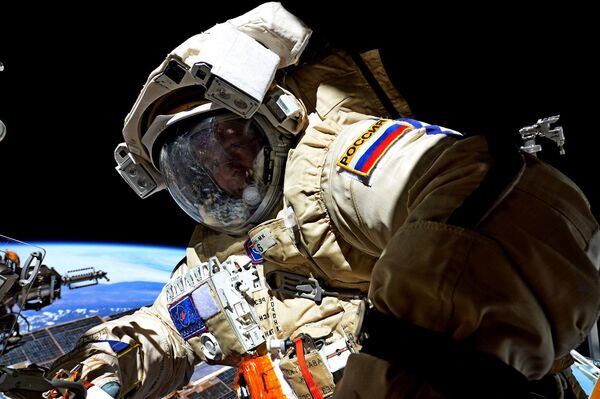 سرگی ریازانسکی فضانورد روسی در فضا - اسپوتنیک ایران  