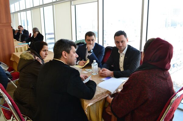 نمایندگان شرکت ادوانچیک در حال مذاکره با همتایان ایرانی - اسپوتنیک ایران  