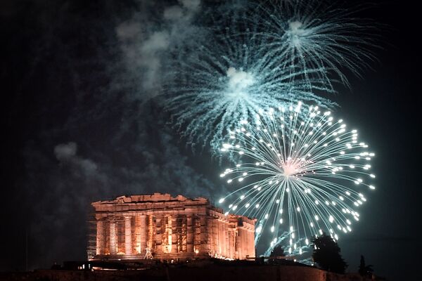 آتش بازی جشن سال نو در یونان - اسپوتنیک ایران  