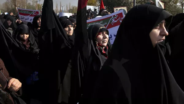 فریاد بی نوایان فقط مرگ بر گرانی - اسپوتنیک ایران  