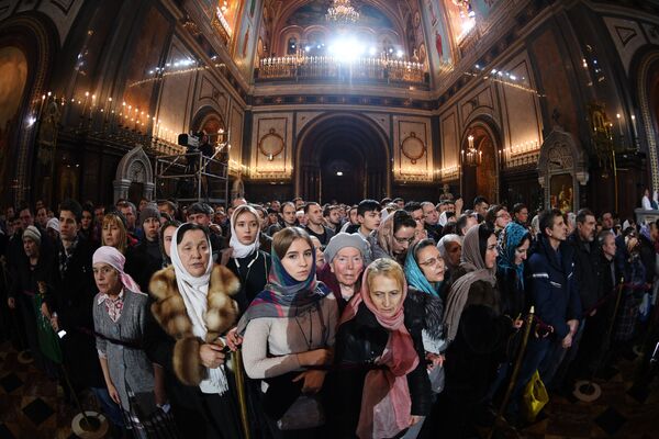 تولد حضرت مسیح در کلیسای مسیح منجی در مسکو - اسپوتنیک ایران  