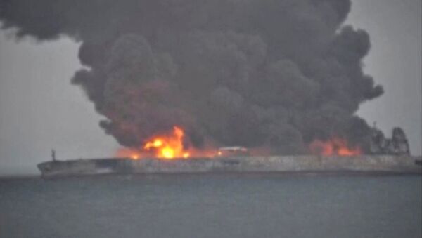 واکنش و سوالات کاربران به حادثه اخیر کشتی سانچی +ویدئو،عکس - اسپوتنیک ایران  