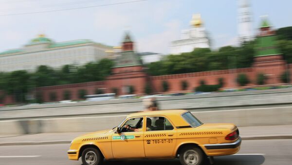 یک ایرانی تلاش کرد با تاکسی از روسیه به نروژ برود - اسپوتنیک ایران  