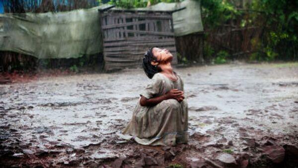 عکس آلکس ماسی، عکاس خبری ایتالیایی تحت عنوان «Poonam's Tale of Hope in Bhopal» در بخش مجموعه عکس ها درباره زندگی روزمره مسابقه بین المللی عکاسان خبری جوان در مسکو به نام آندره استنین سوم شد. - اسپوتنیک ایران  