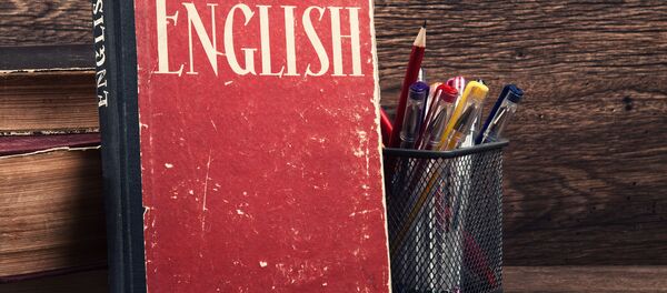 حذف زبان انگلیسی از مدارس ایران خلاف عدالت است - اسپوتنیک ایران  