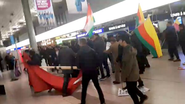 درگیری ترک ها و کرد ها در آلمان + فیلم - اسپوتنیک ایران  